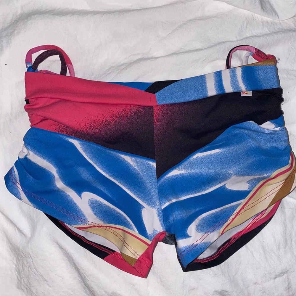 Shakti Scrunch Yoga Shorts